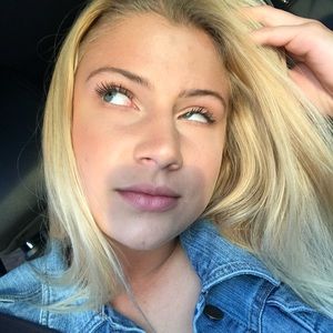 Meet your Posher, Natalie